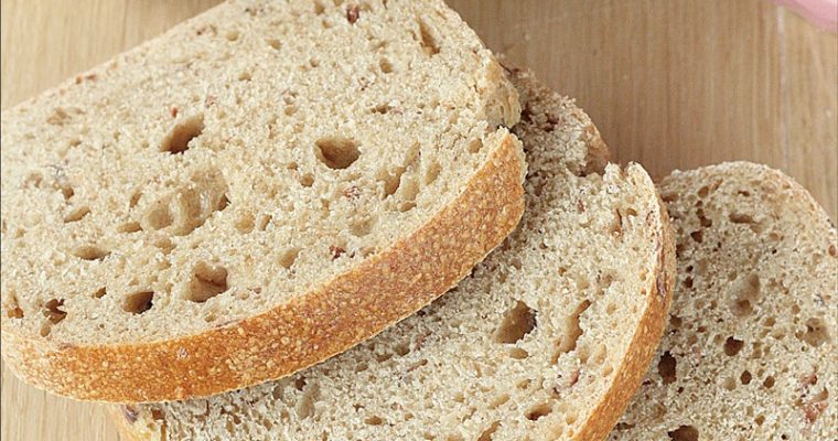 Pane a lievitazione naturale con okara di mandorle