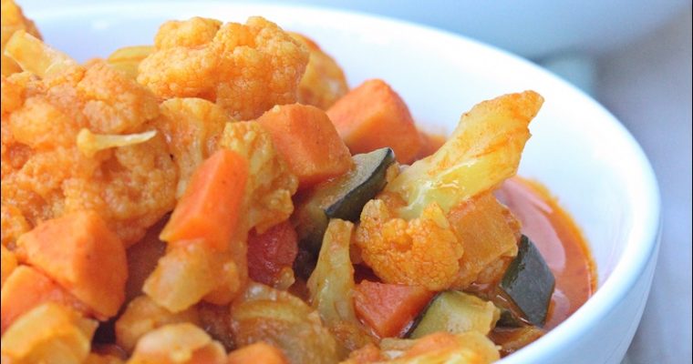 Curry vegan con riso al cocco