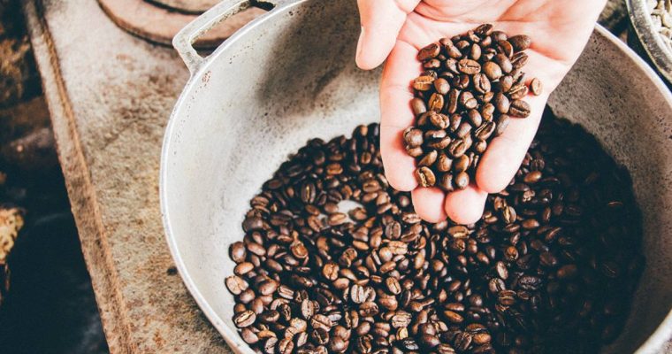 Tre Idee per Riutilizzare i Fondi di Caffè